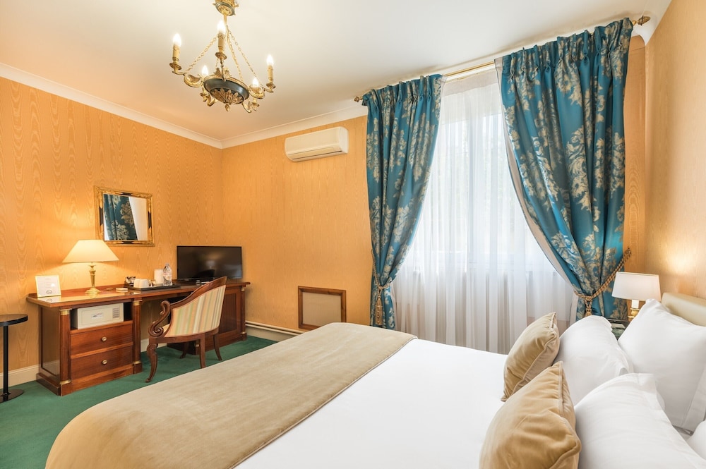 Grand Hotel Des Templiers 14/68