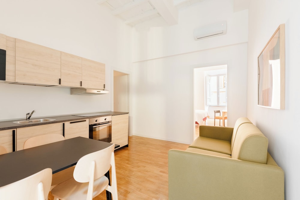 Maison Palazzo Taverna 16/24