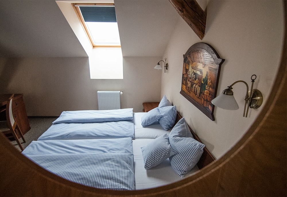 Horse Inn Pension 35/62