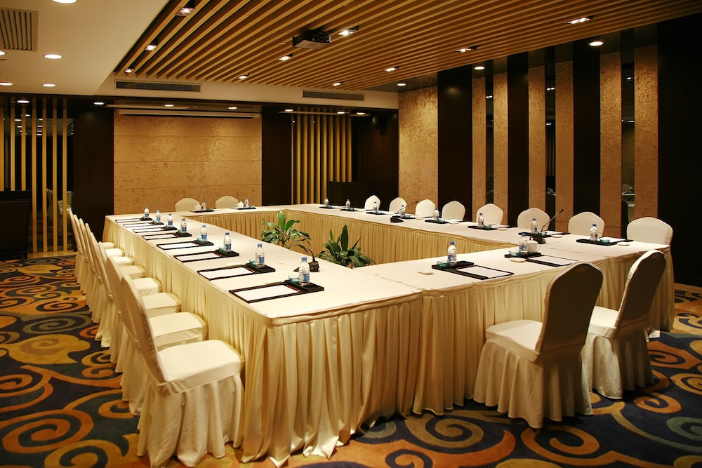 Grand Barony Zhoushan 34/37