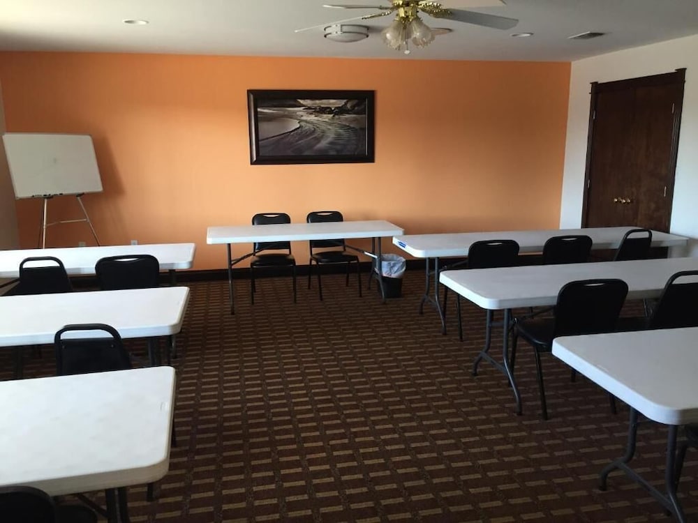 Super 8 By Wyndham Ocean Springs Biloxi 38/43