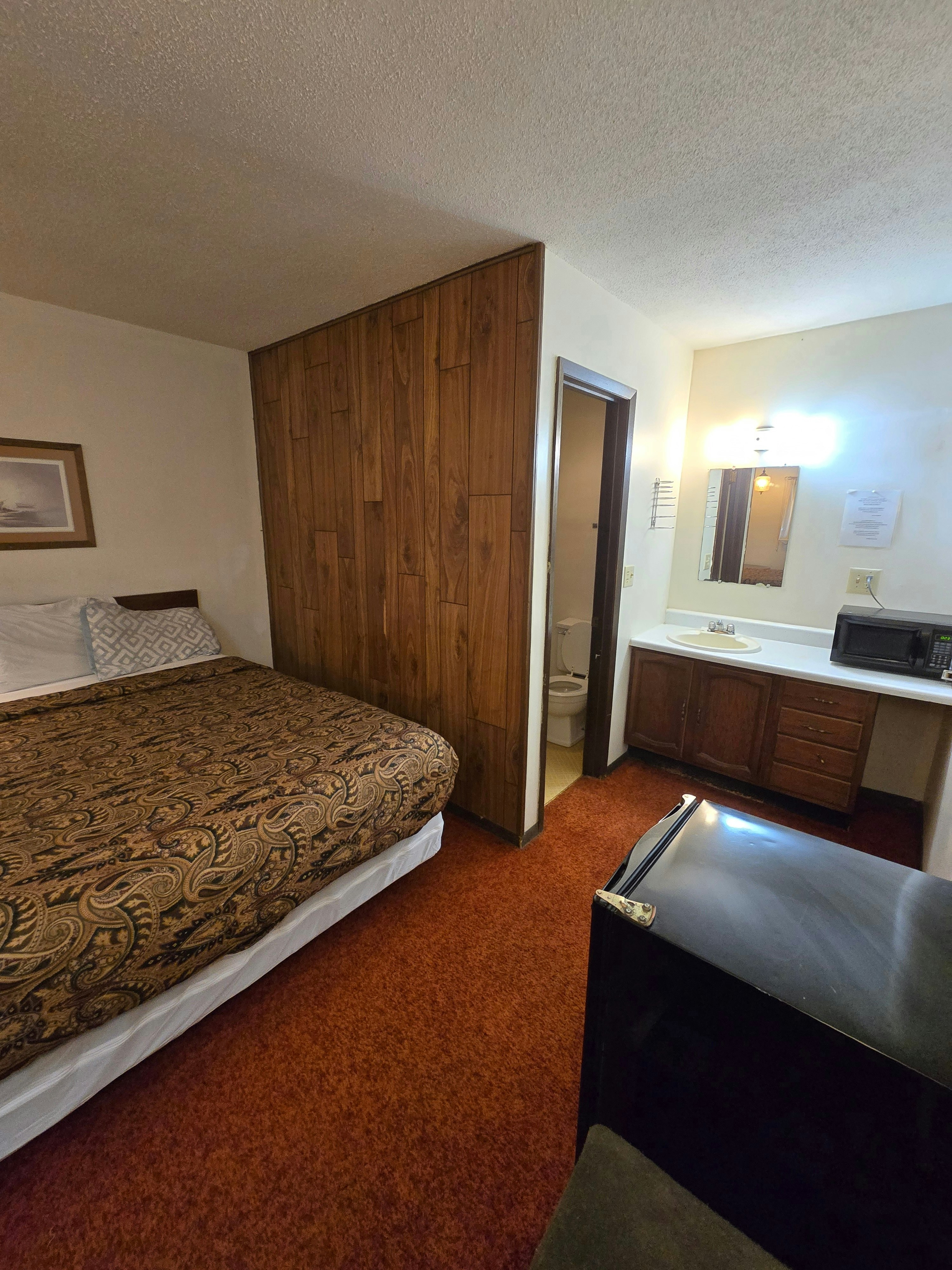 Full Bed Non-Smoking