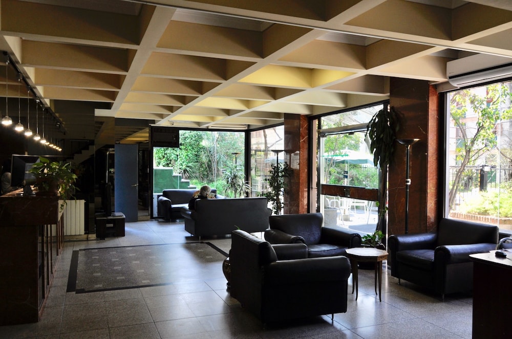 Golf Tower Suites Apartments 47/64