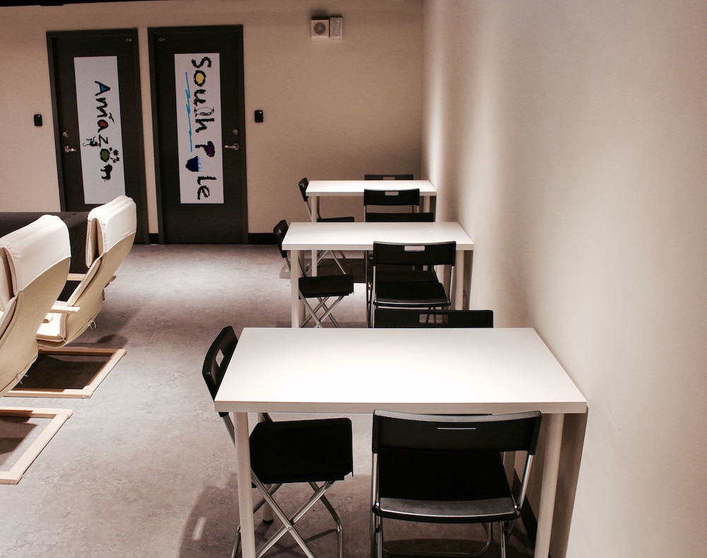 Cavemen Hostel Taipei Station Branch 20/33