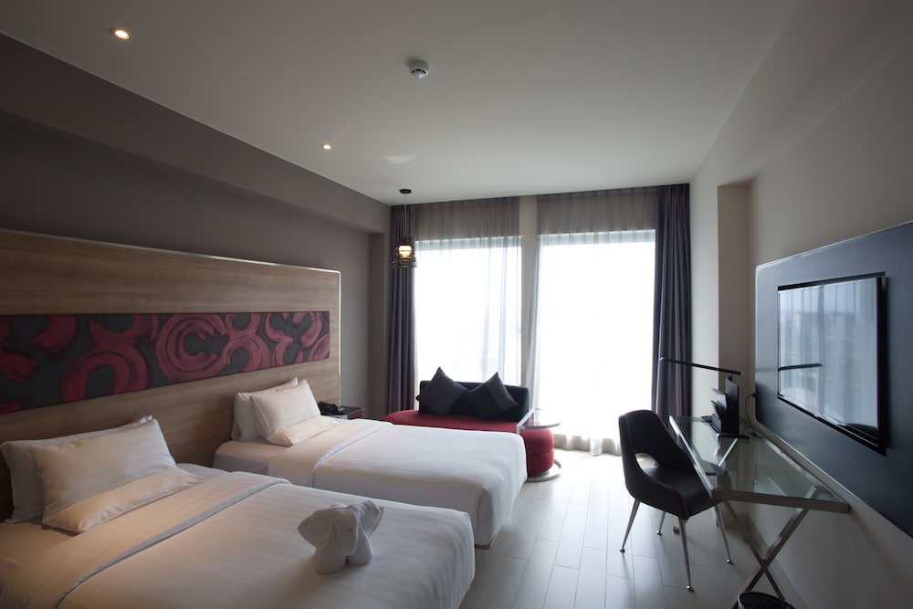 NOVOTEL PEKANBARU 21/67
