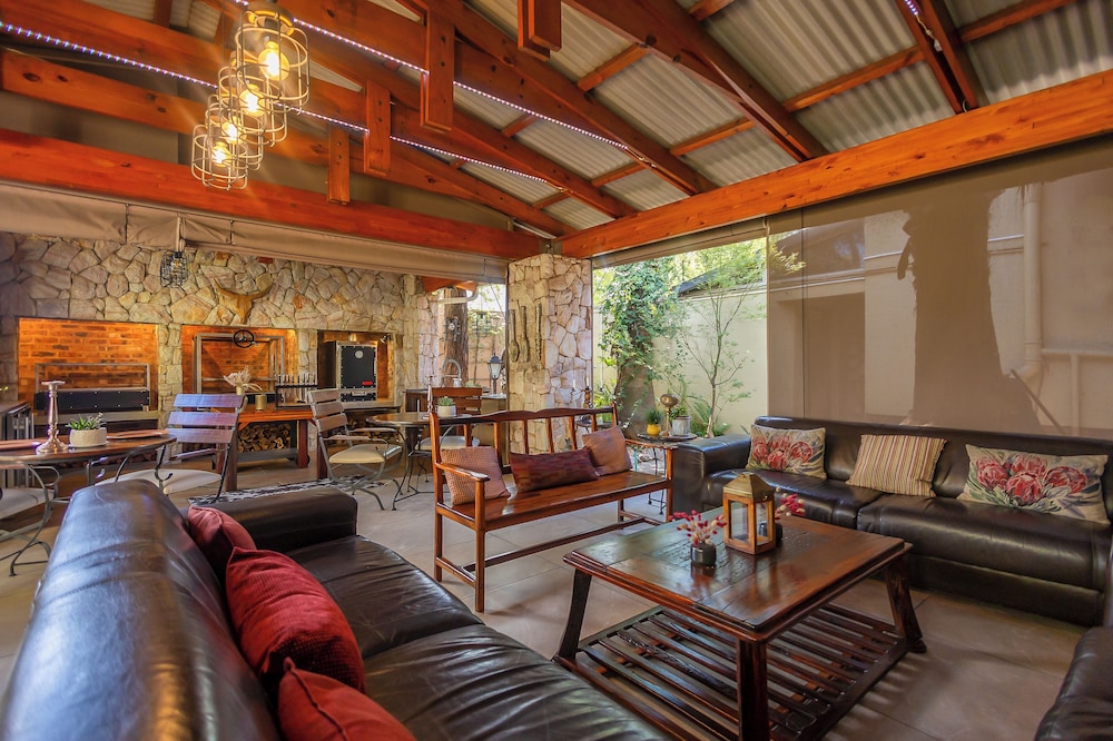 Afrique Boutique Hotel O.R. Tambo 27/50