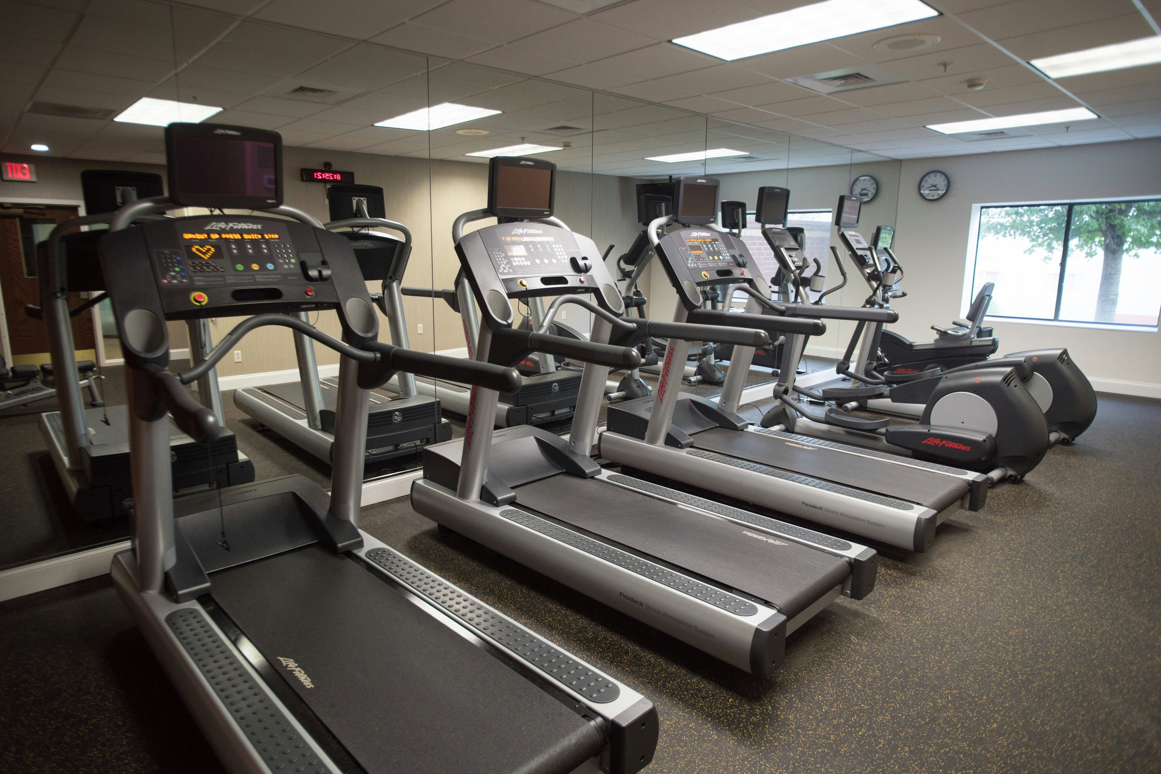 Courtyard by Marriott Hickory 16/33