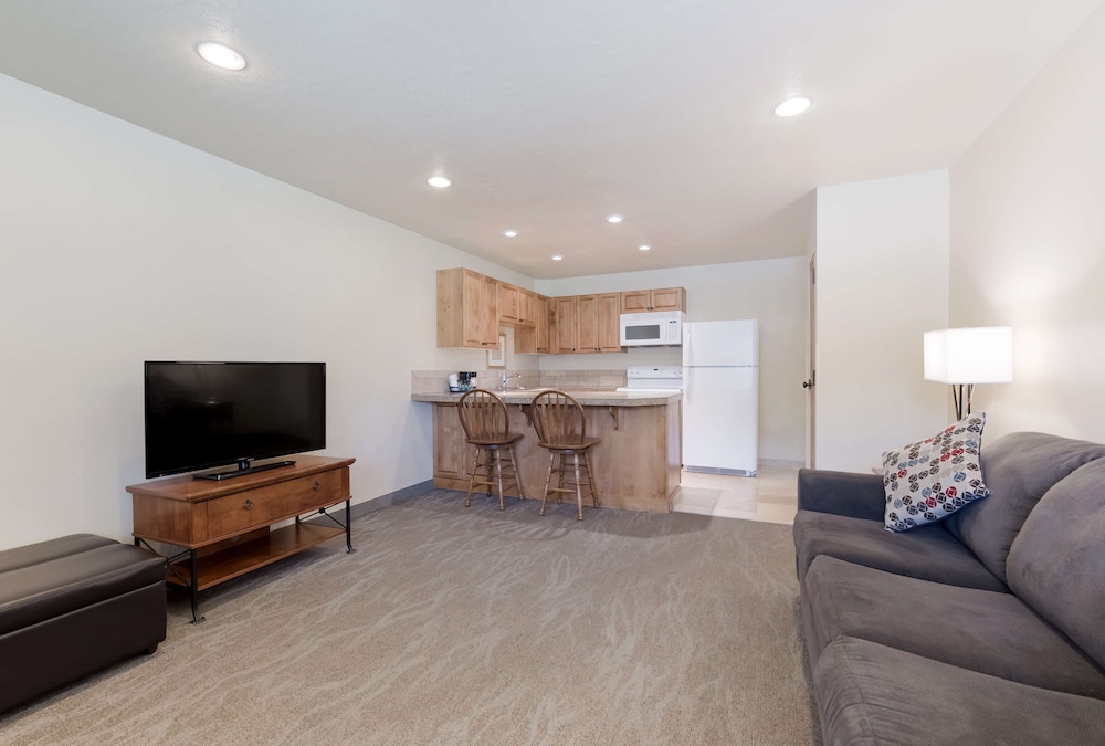 Best Western Foothills Inn 41/49
