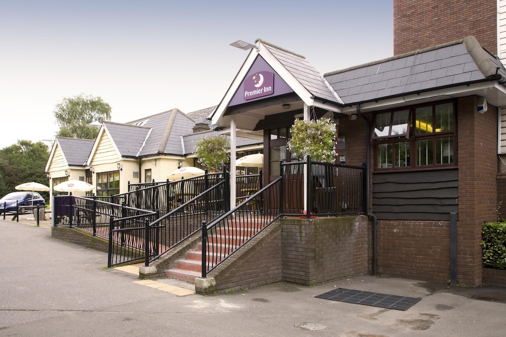 Premier Inn Epsom South 25/28