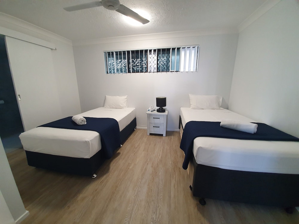 Montego Mermaid Beach Motel 18/69