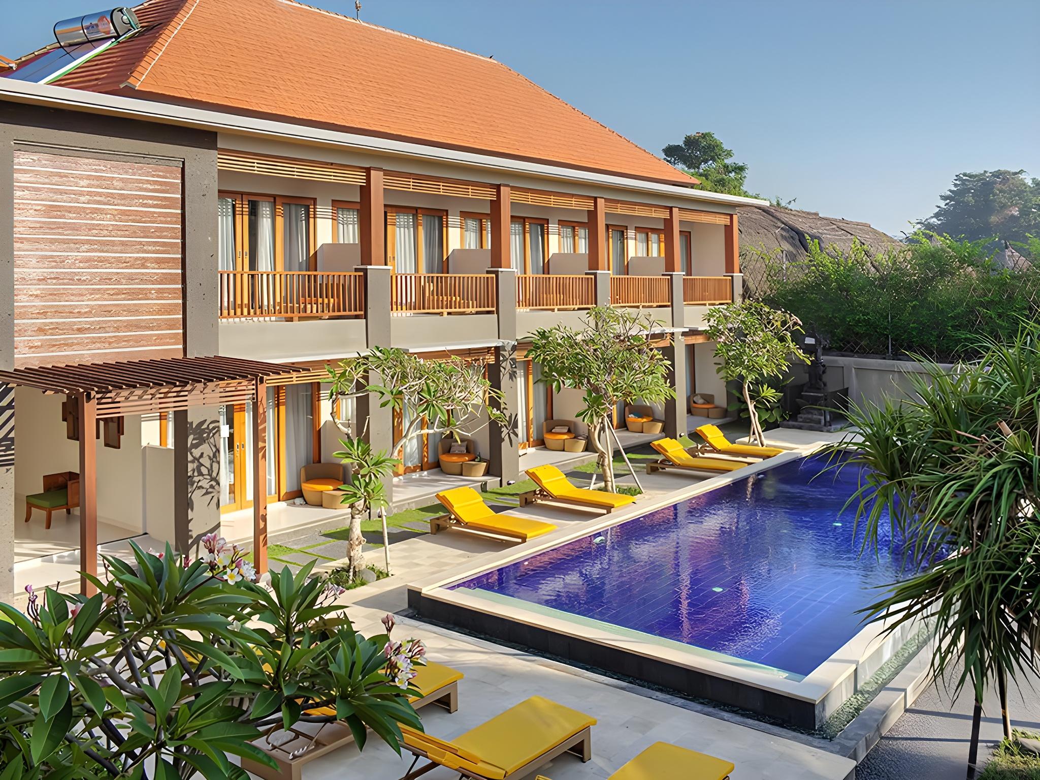 Deluxe, 1 Queen and 1 Single Bed, Pool Access
