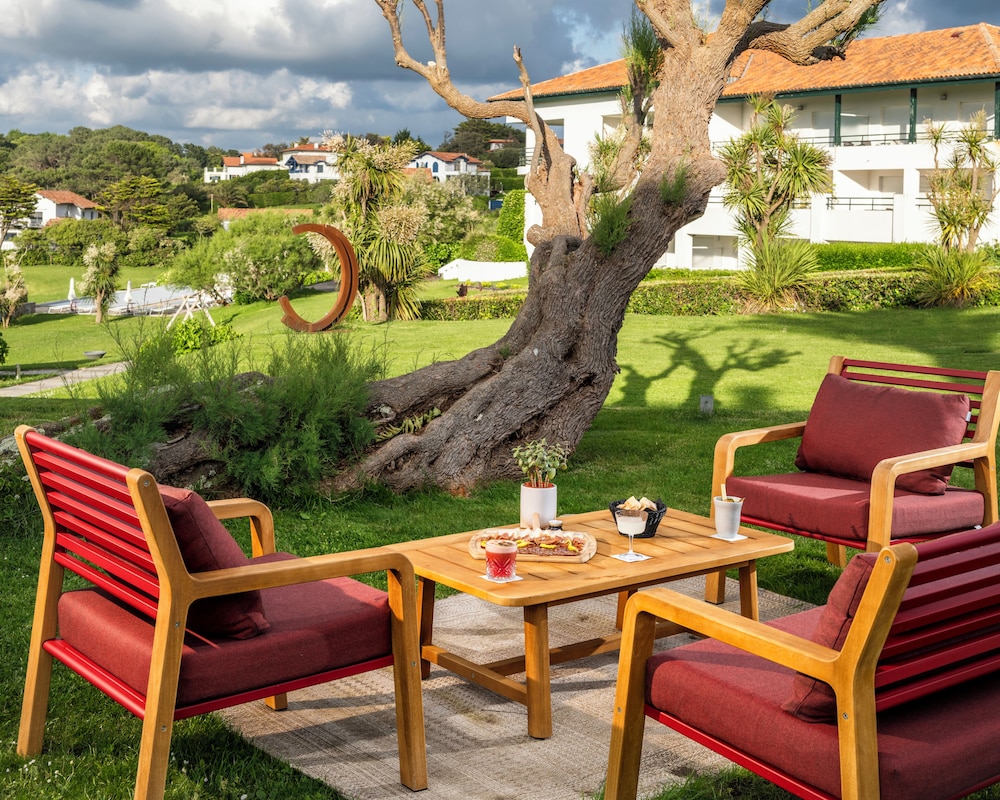 Hotel La Reserve 58/77