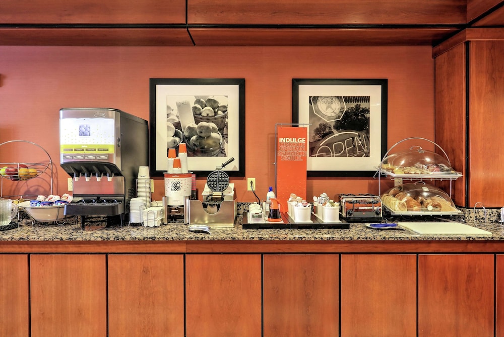Hampton Inn Batavia 31/37