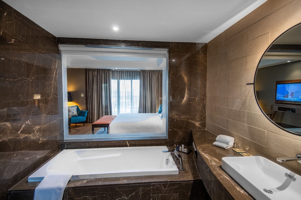Radisson Blu Resort Dharamshala 35/79