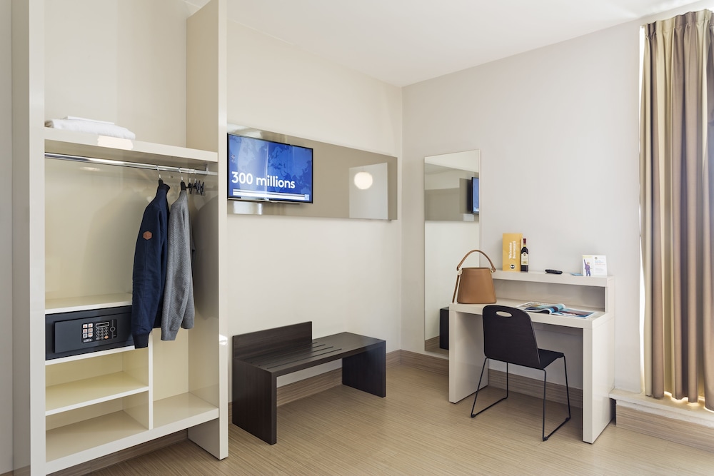 B&B Hotel Napoli 49/60