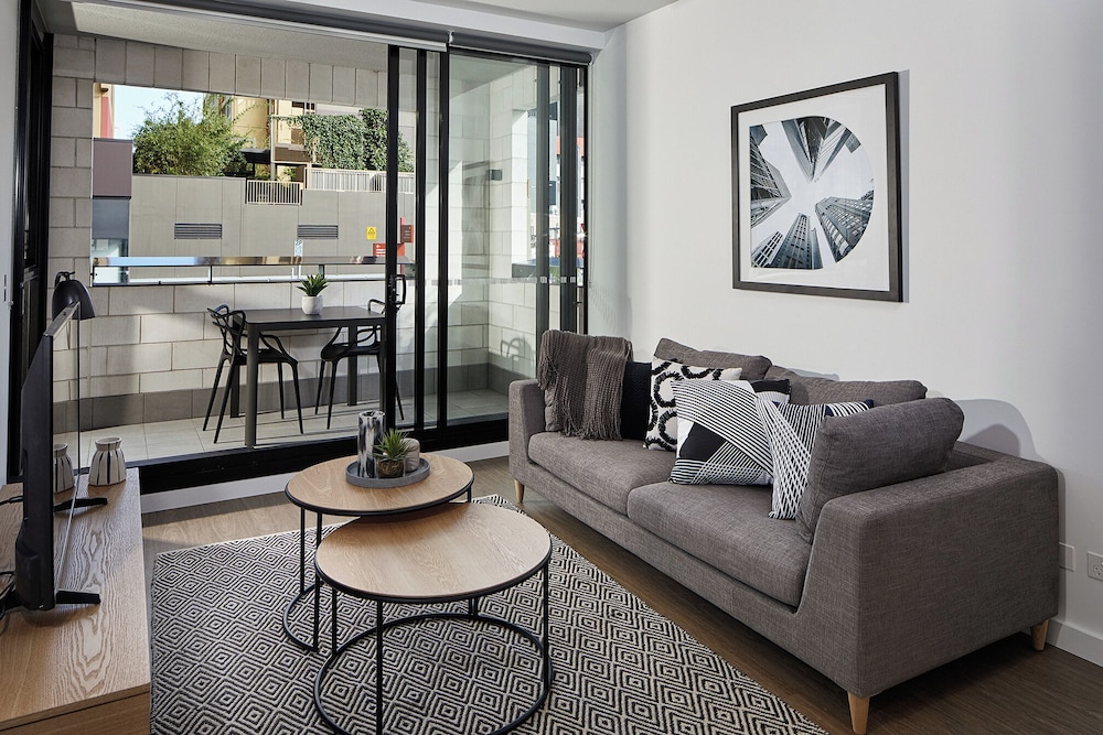 Kingstreet Residences 20/40