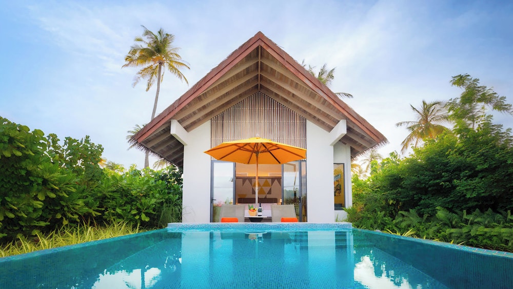 Hard Rock Hotel Maldives in Emboodhoo Lagoon