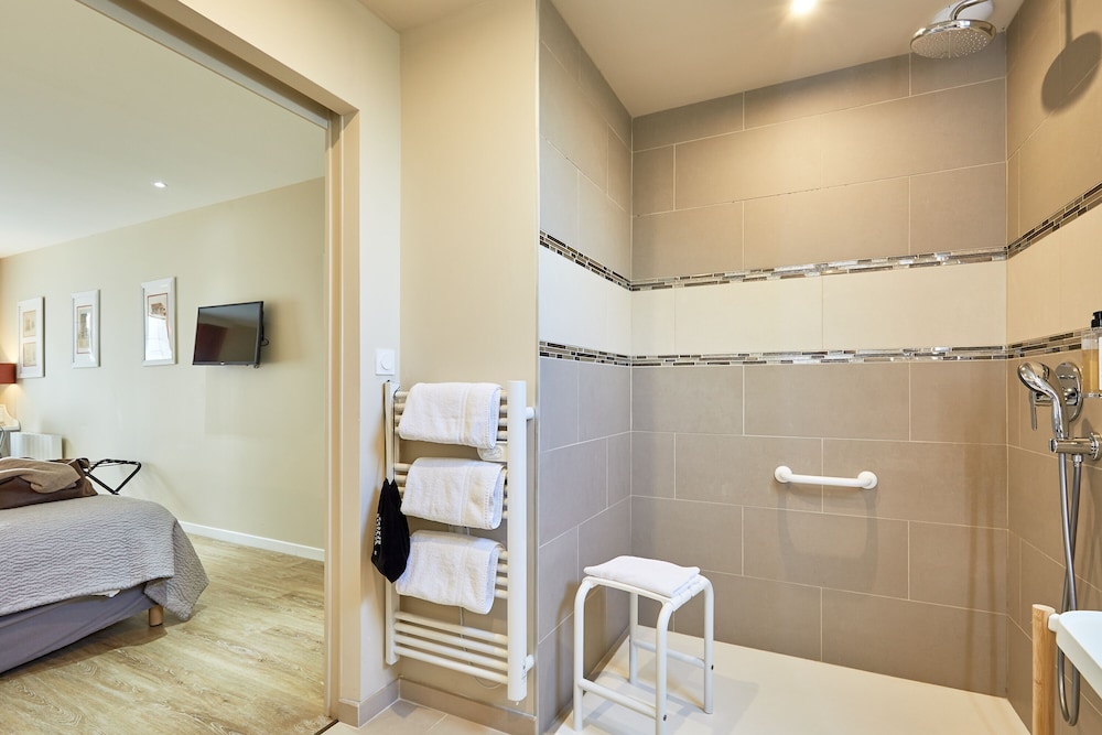فيلا كومفورت بسرير كينج وسرير فردي بإطلالة على المتنزه، Les Villas D Arromanches 4/4