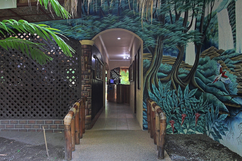 Thalatta Resort 5/37