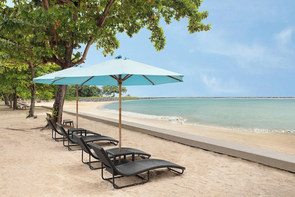 Mercure Manado Tateli Resort And Convention 40/50