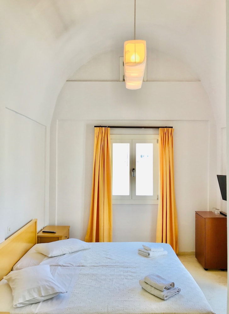 Thera Mare Resort 18/56