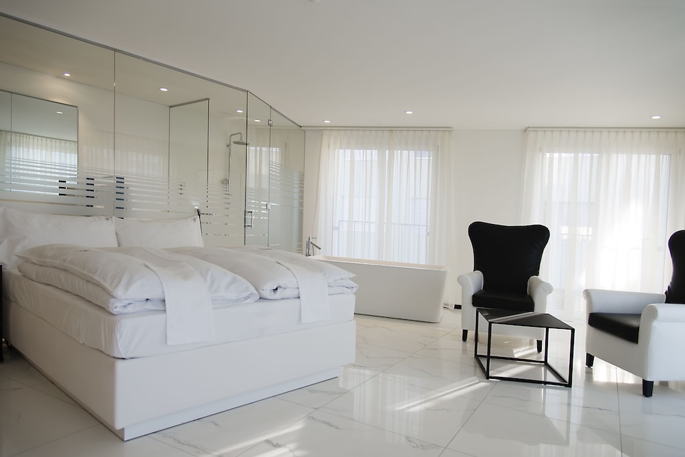 THESSONI HOME ZURICH 15/48