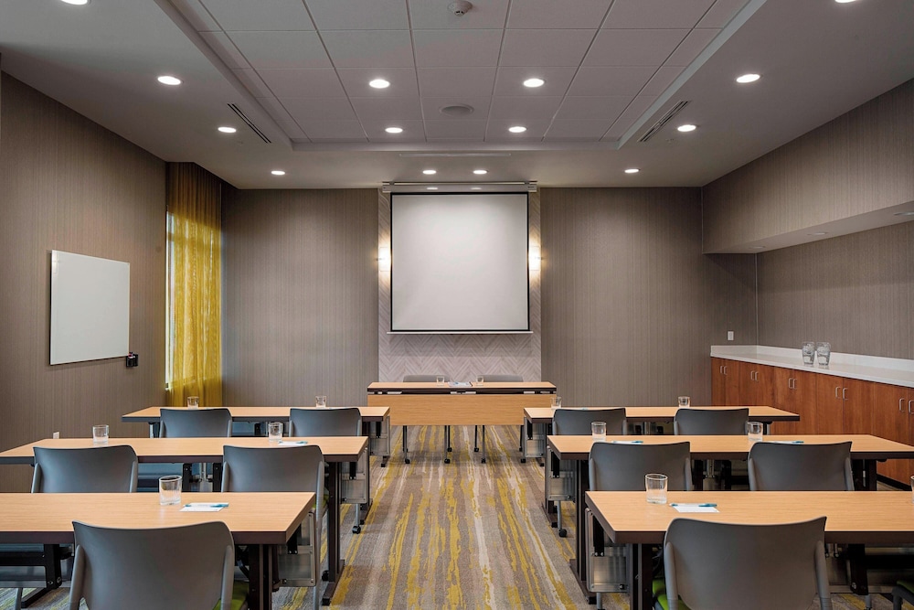 Springhill Suites Kalispell 39/49