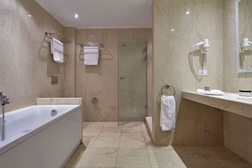Elounda Palm Hotel 66/70