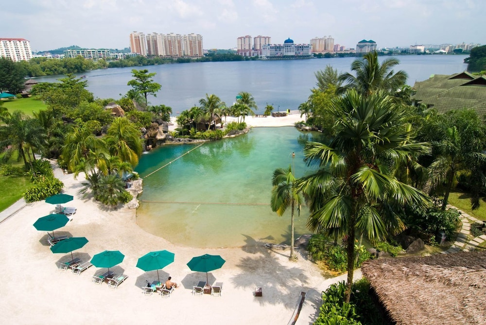 Mines Beach Resort Hotel & Wellness 46/48