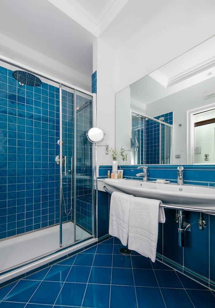 2 Rooms, Heritage, Park, Suite, 1 Double and 1 Single Bed, La Medusa Hotel & Boutique Spa 2/2