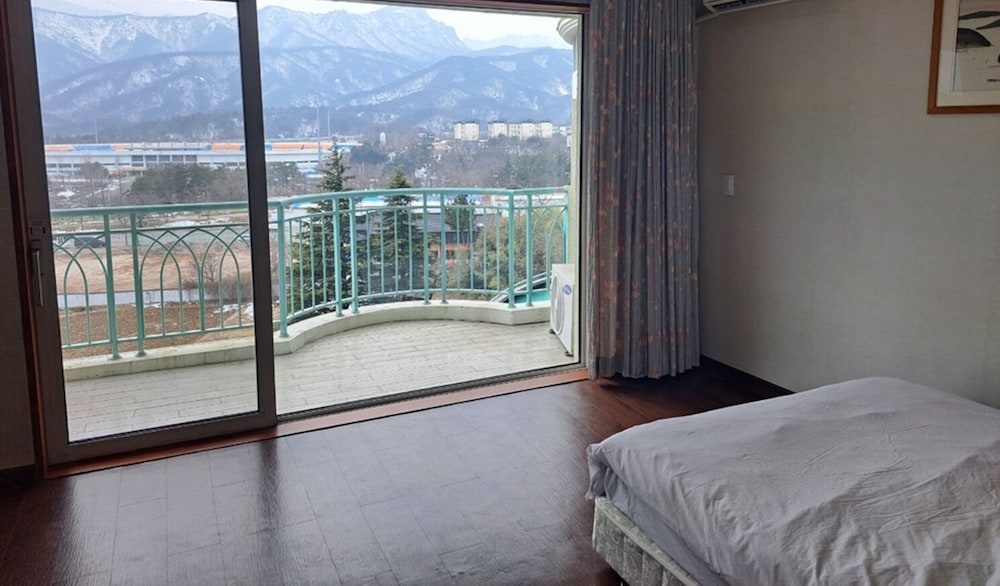 Seorak Pine Resort 12/31
