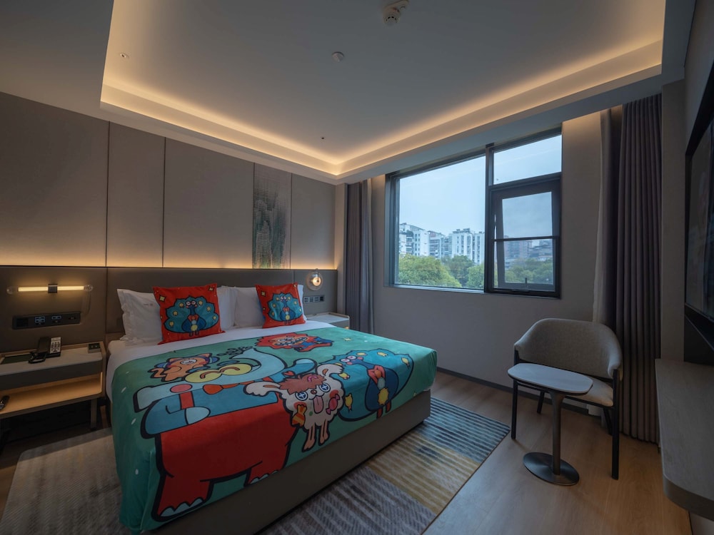 Kids Theme, Suite, King Bed