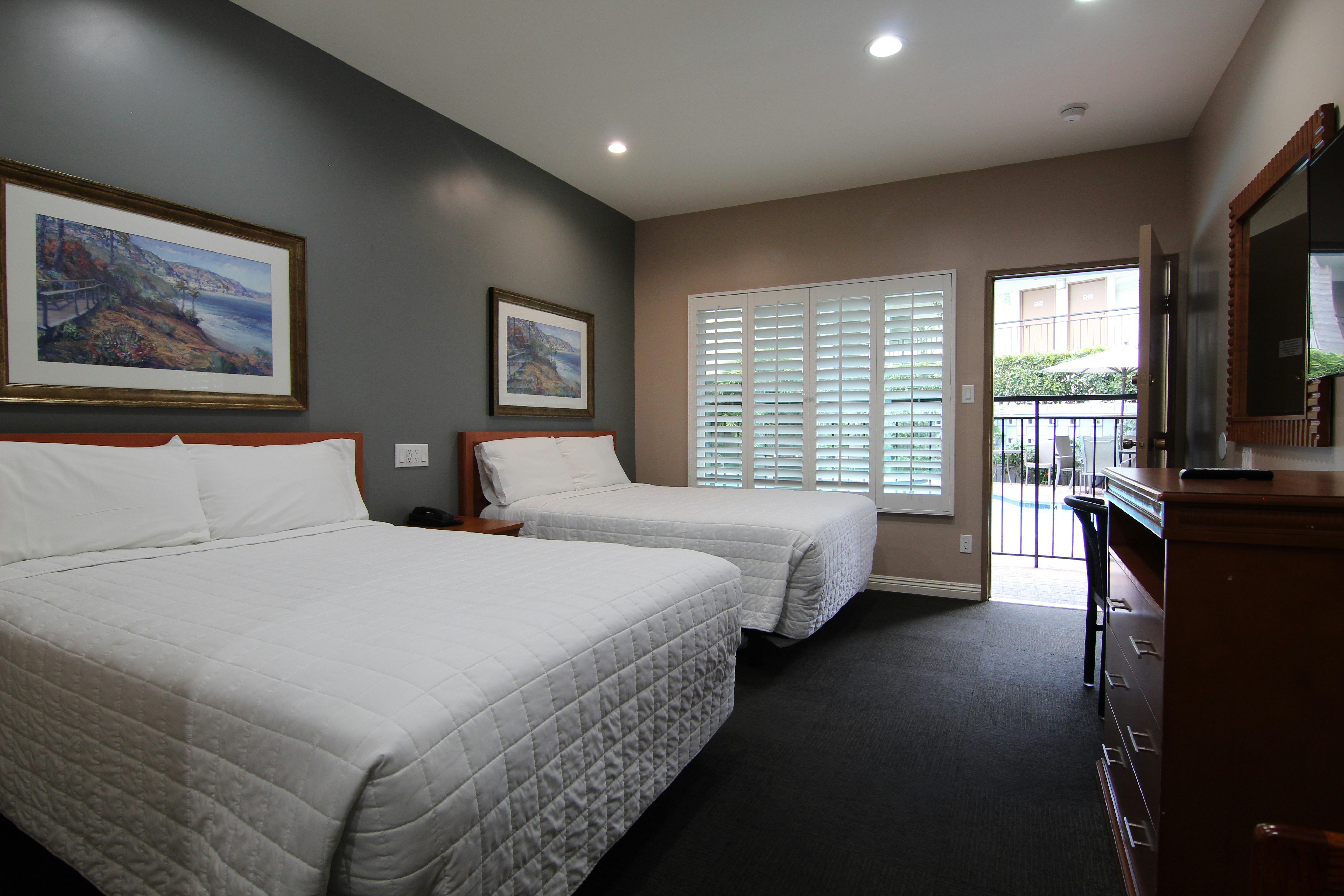 Dunes Inn Wilshire 16/72