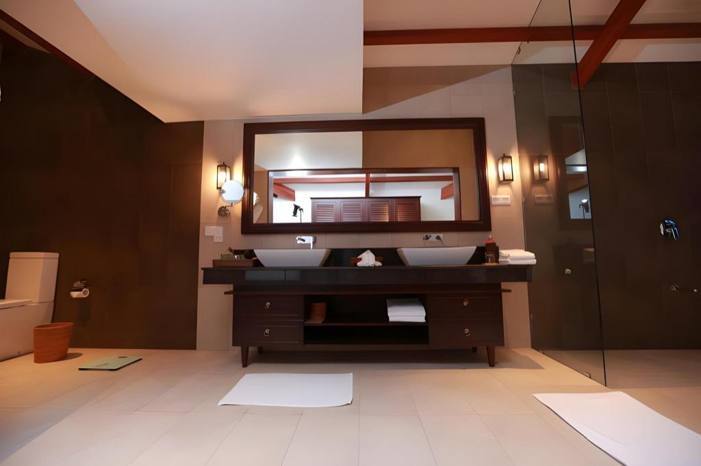 Sky, Suite, King Bed