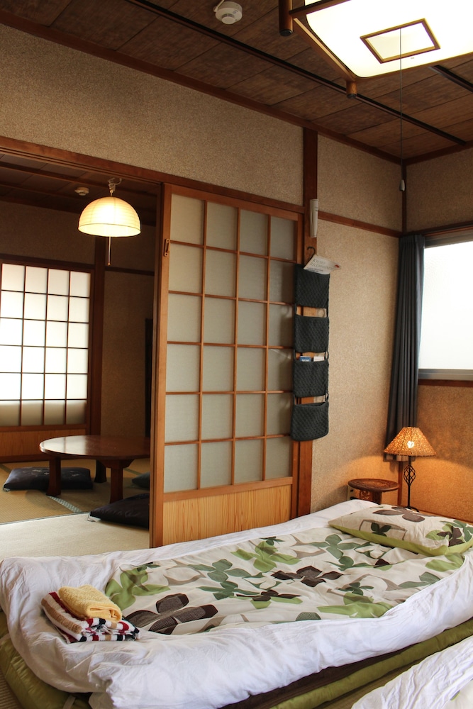 Jizo House 11/48