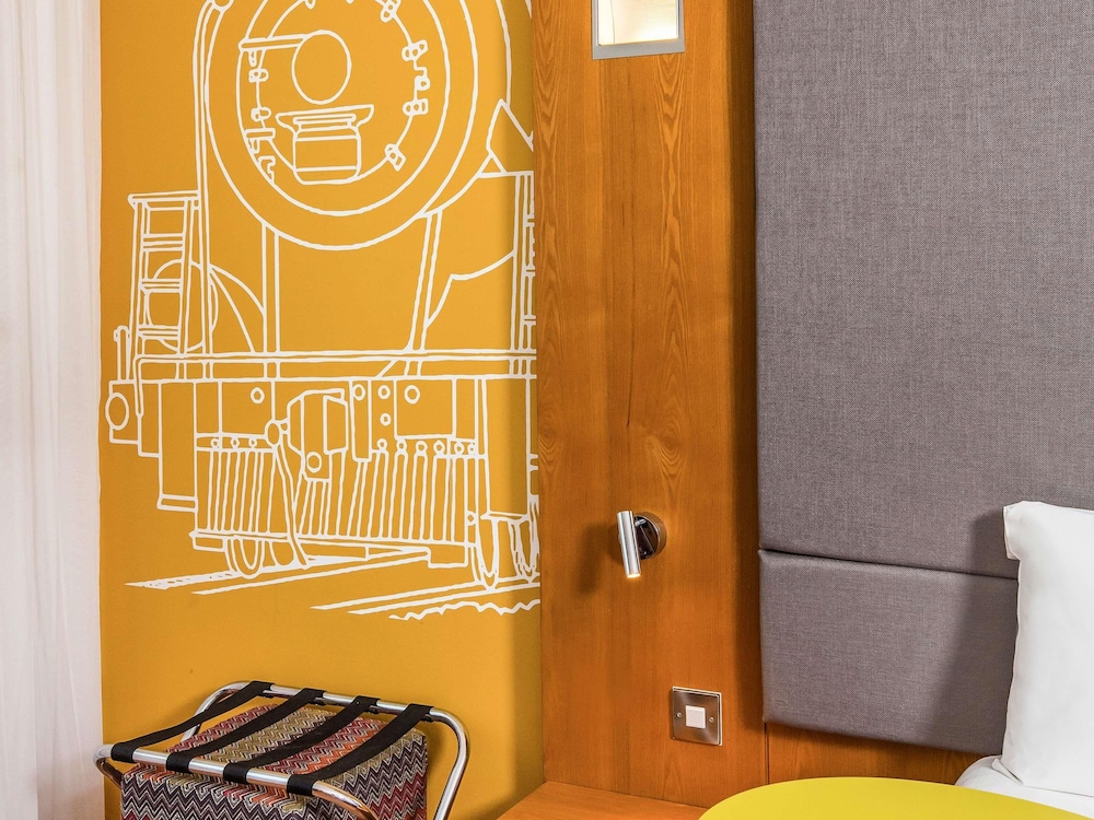 Ibis Styles Crewe 8/49