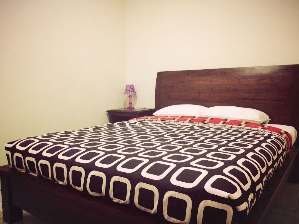 Rai House Sanur 15/40