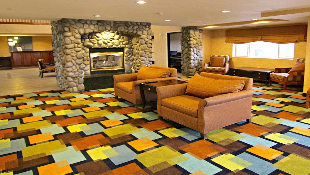 Holiday Inn Express Fallon 50/81