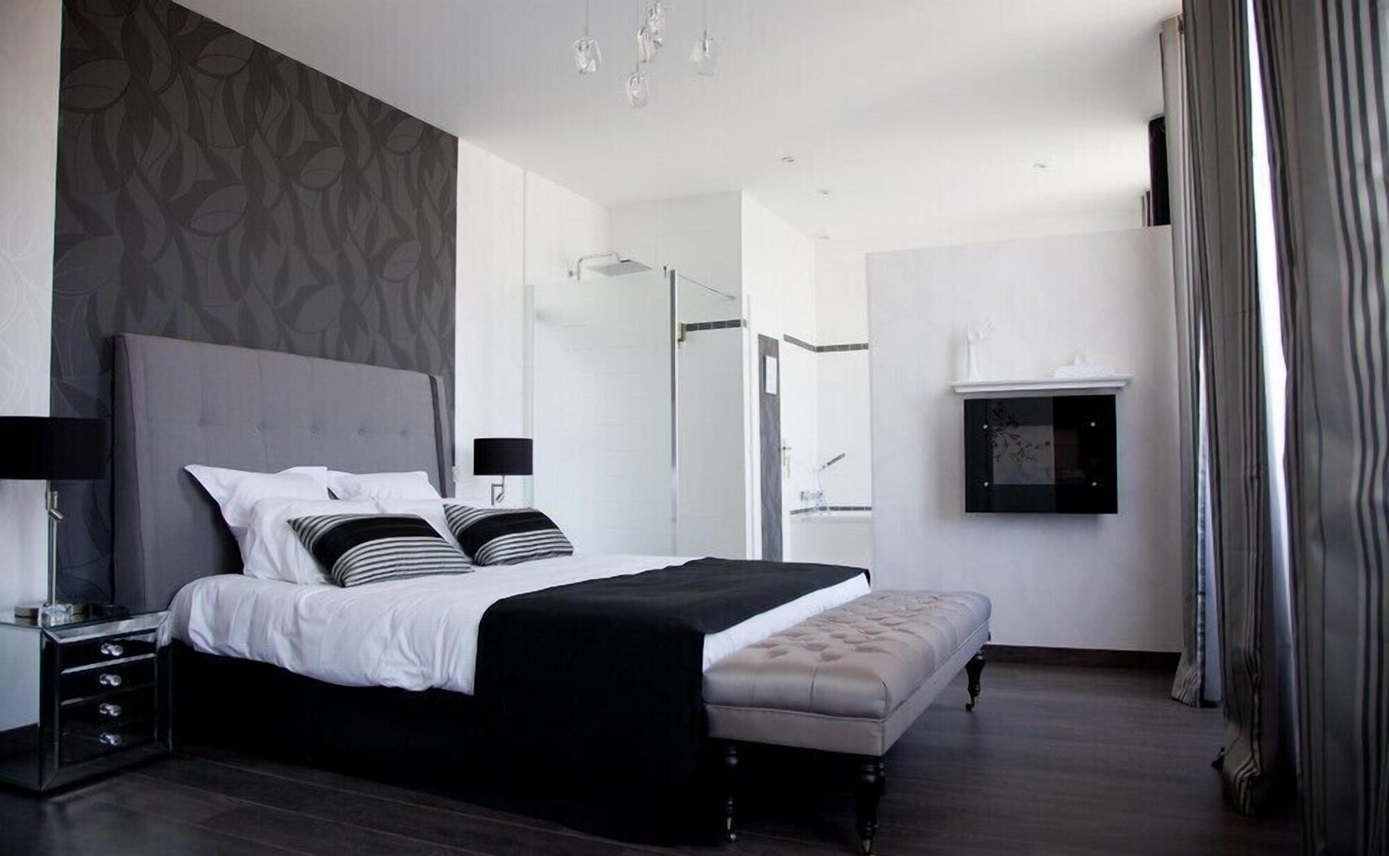Design, Suite, Queen Bed, Sofa, Bathtub