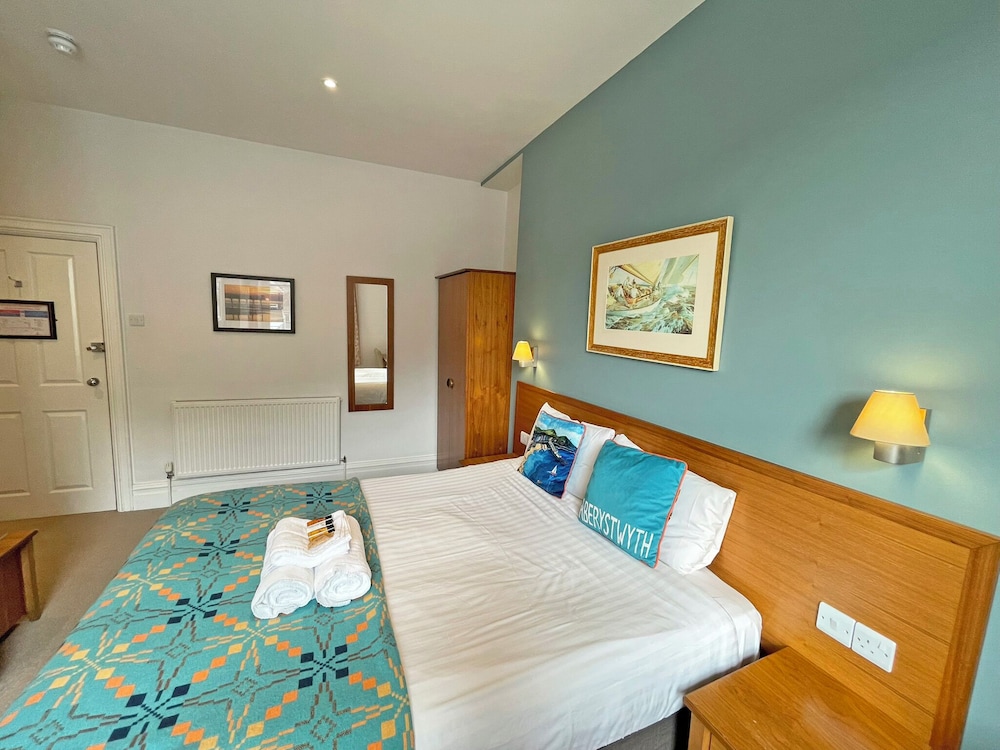 Standard, Double Bed