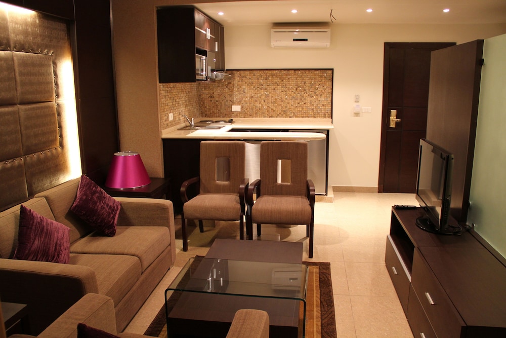 Lavender Home Hotel 43/56