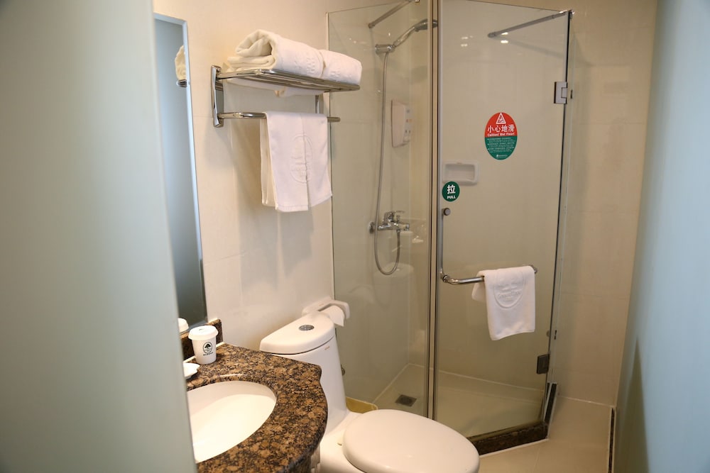 Greentree Inn Beijing Guangmingqiao Express Apartment Hotel 20/23