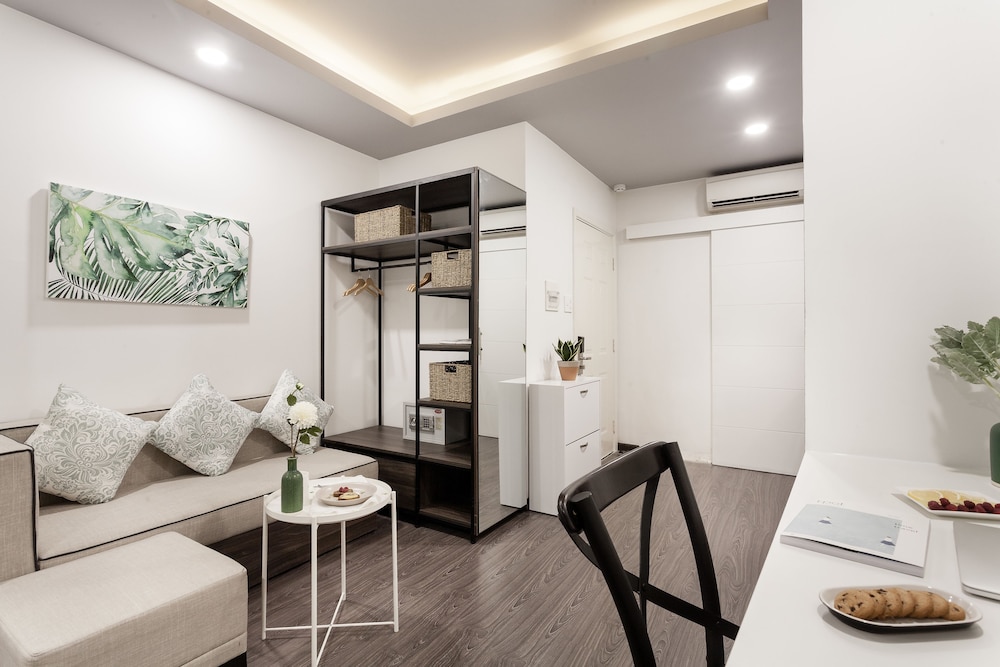 La Regatta Boutique Residences 43/72