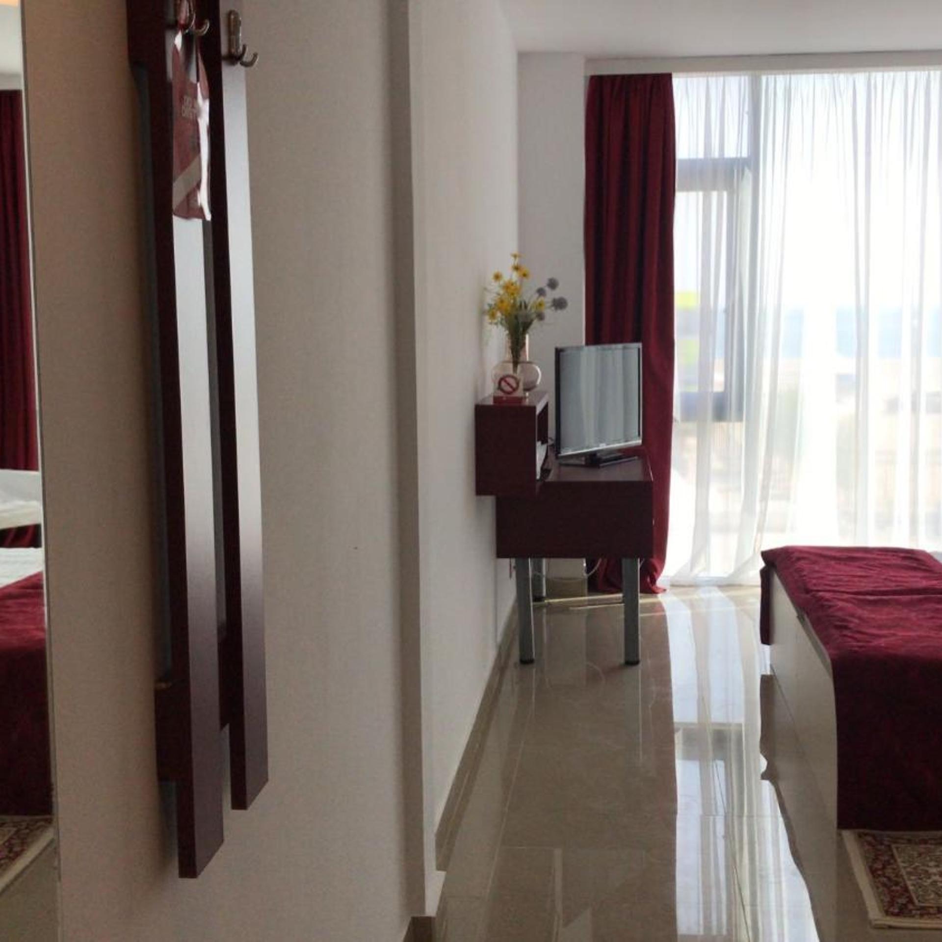 Hefaistos Hotel 32/39