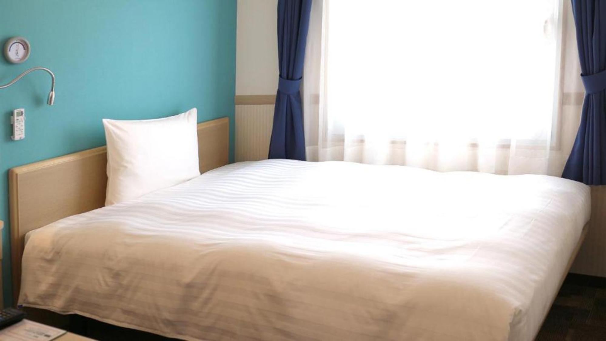 STANDARD, SINGLE, DOUBLE BED, SMOKING