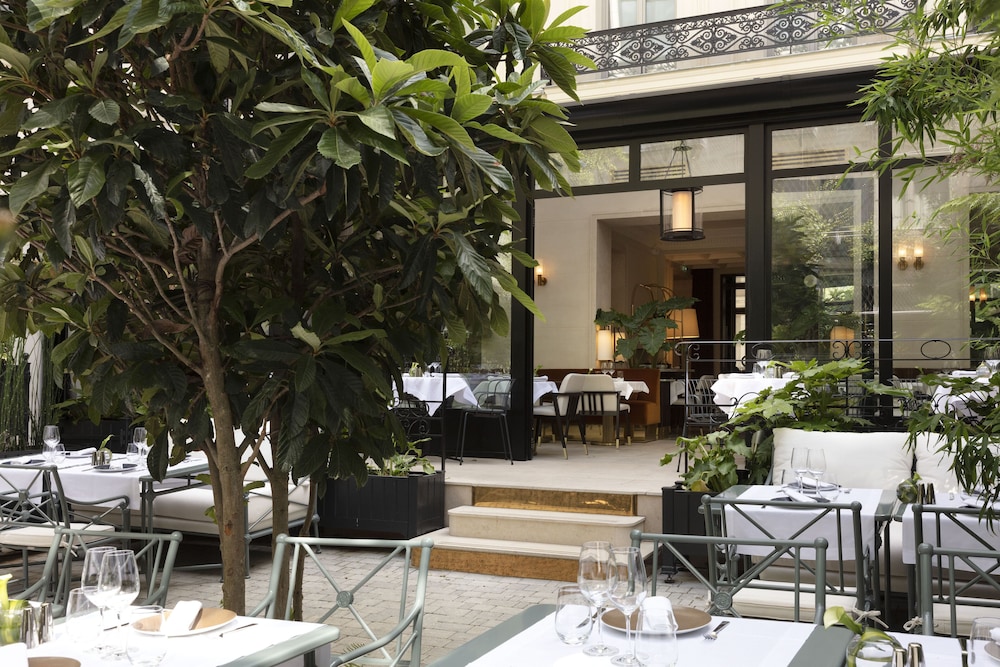 Les Jardins du Faubourg 55/59