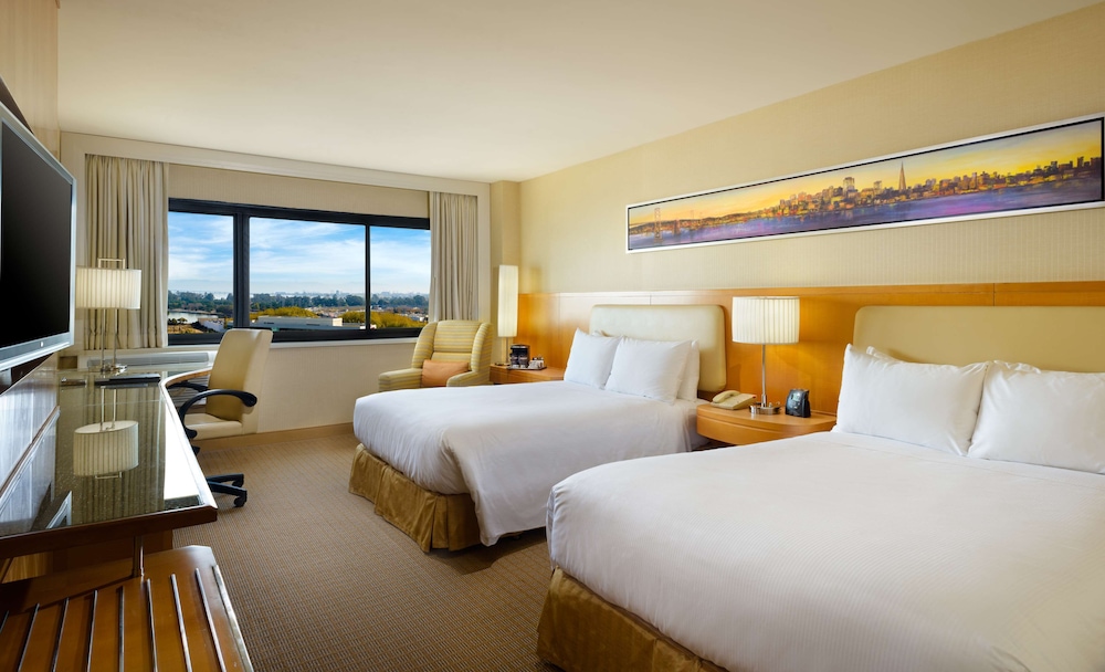 Hilton San Francisco Airport Bayfront 10/69