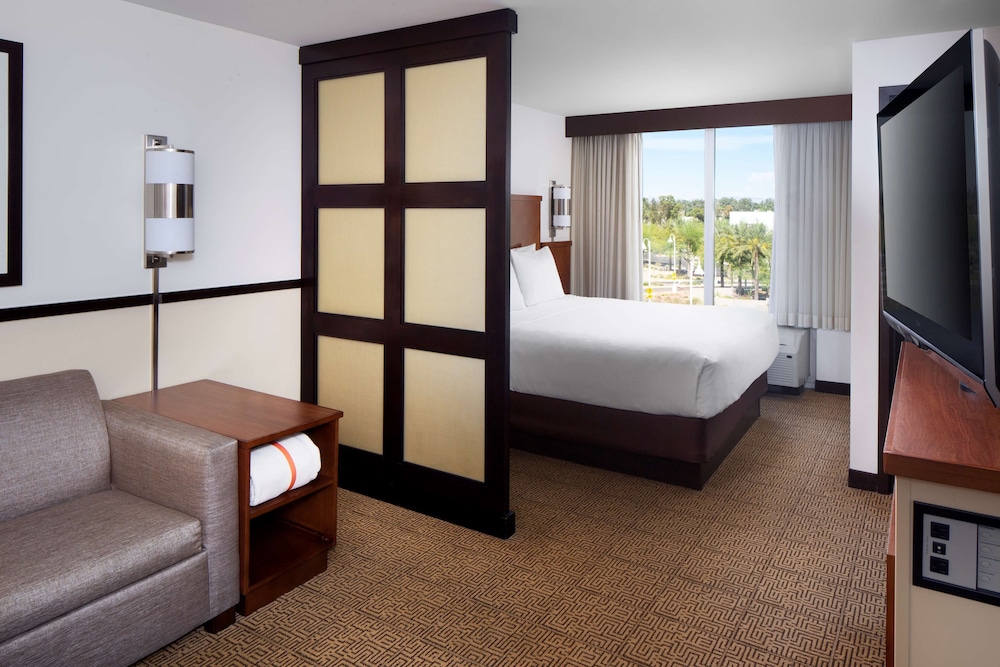 Hyatt Place Phoenix Mesa 13/56
