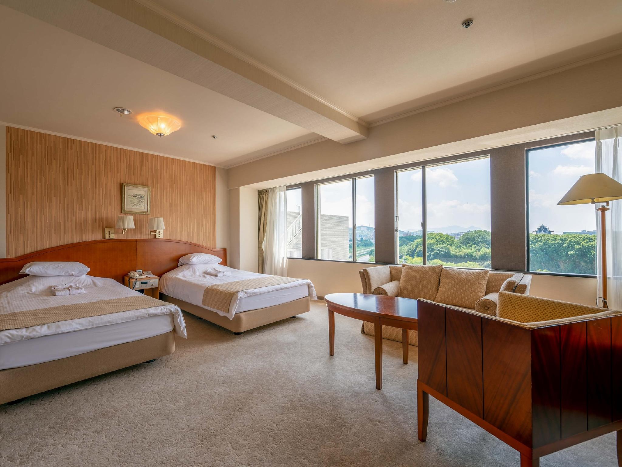 Room, Triple, Night View