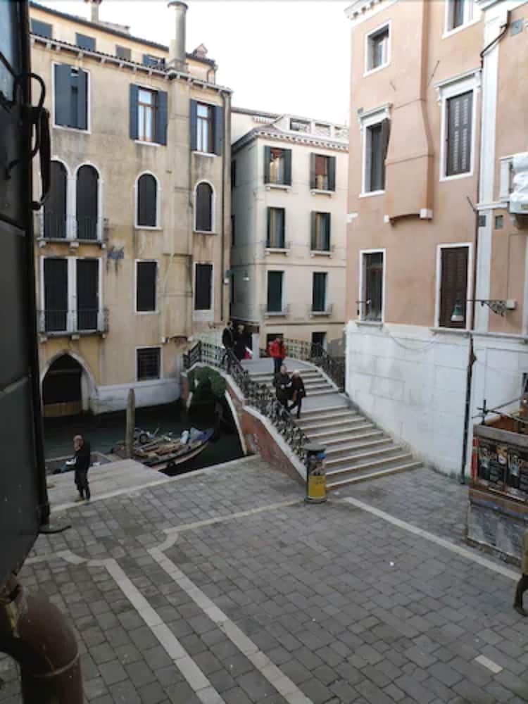 Hotel Alla Fava 56/62